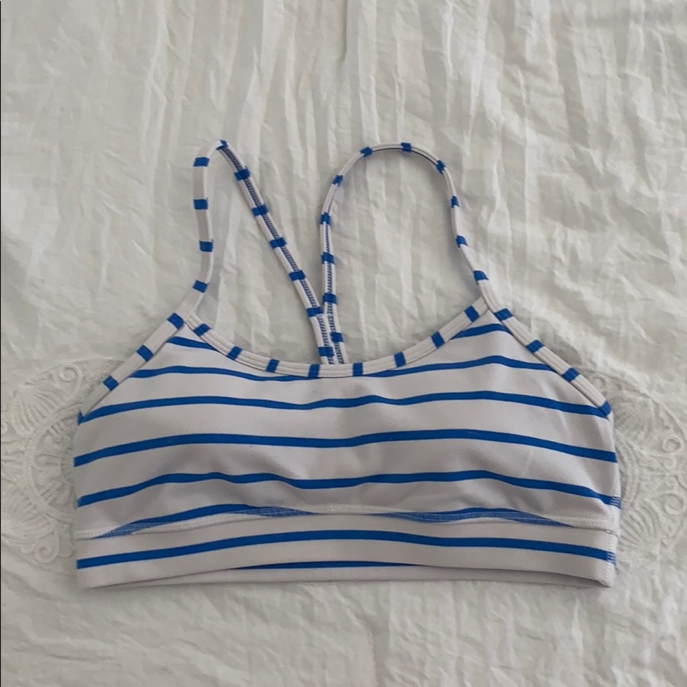 Size 4 lululemon sports bra